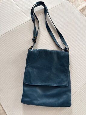 Vera Pelle Women’s Made Italy Teal Green Cross Body Shoulder Handbag 9 X10 X 10